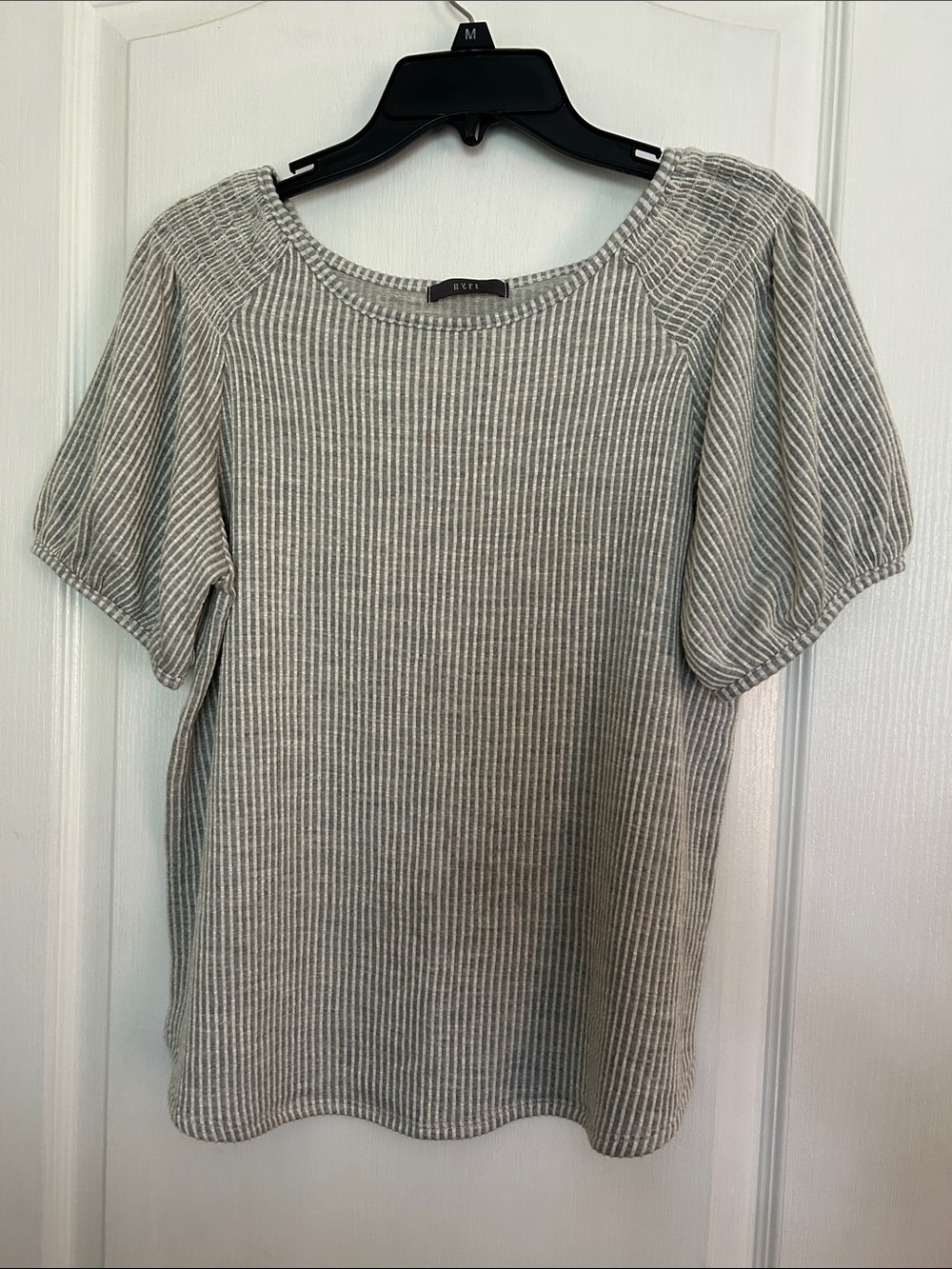 GYFT Gray and White Striped Short-Sleeve Knit Top. PTP 18